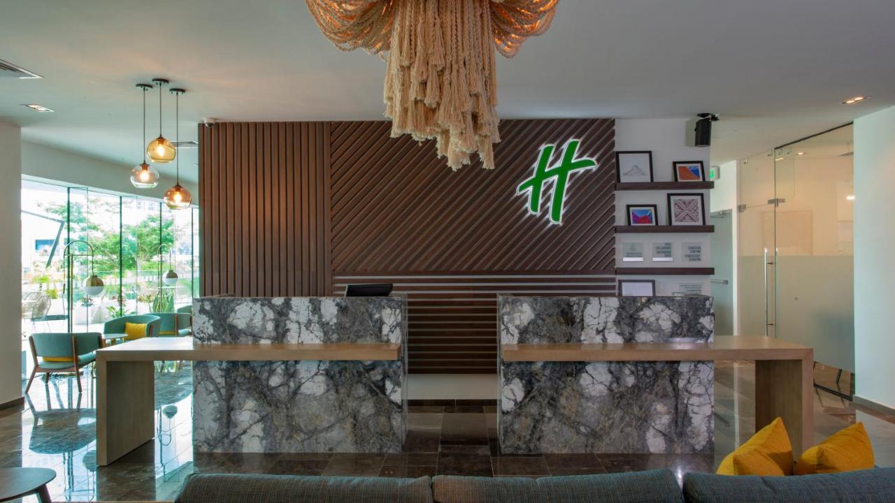 Holiday Inn&Suites - Merida La Isla, an IHG Hotel Bagian luar foto
