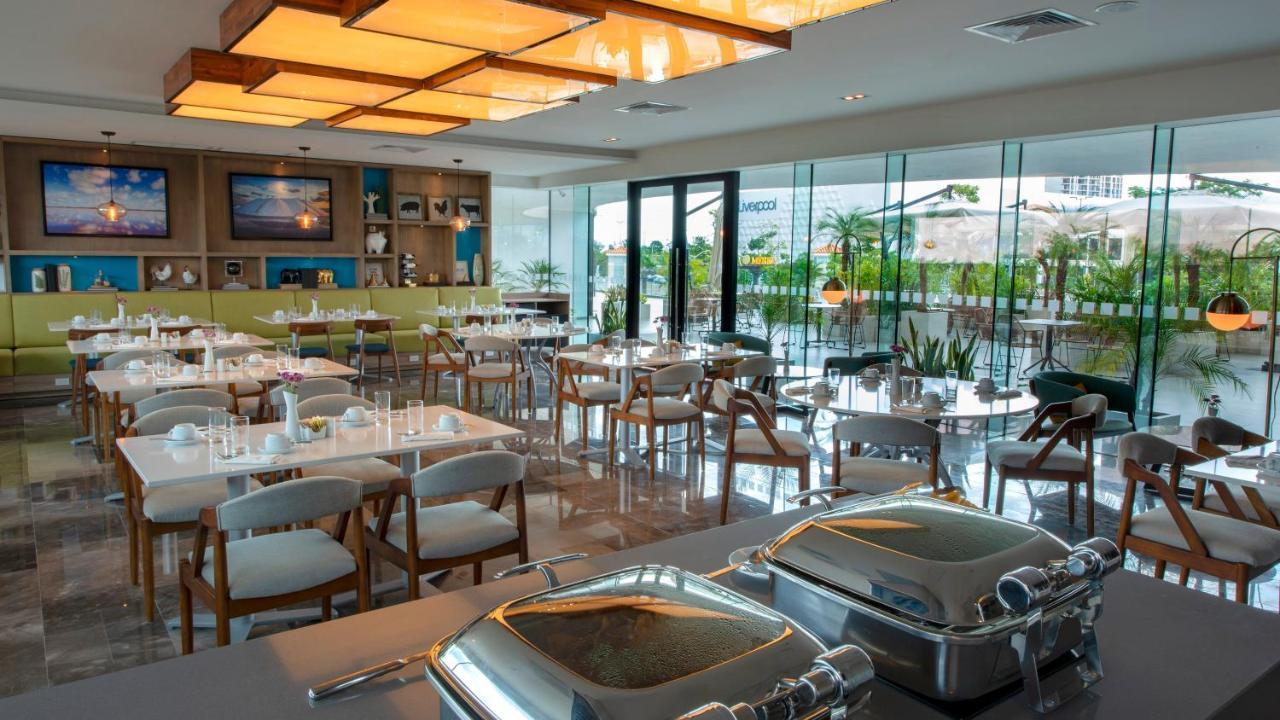 Holiday Inn&Suites - Merida La Isla, an IHG Hotel Bagian luar foto